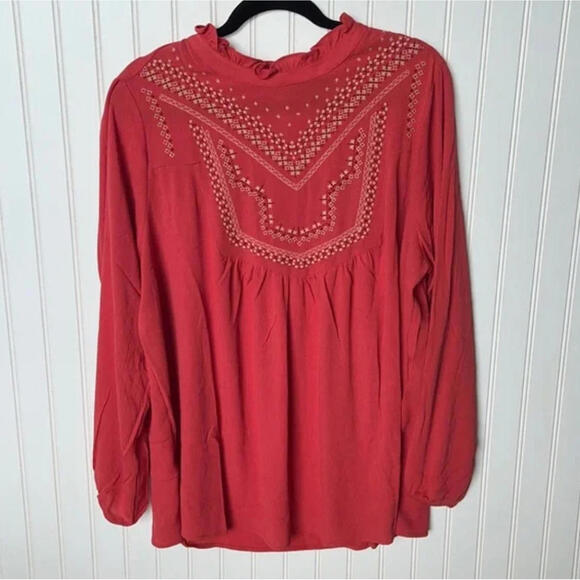 Torrid Crinkle Gauze Embroidered Peasant Blouse Top NWT 1 1X - Picture 2 of 6